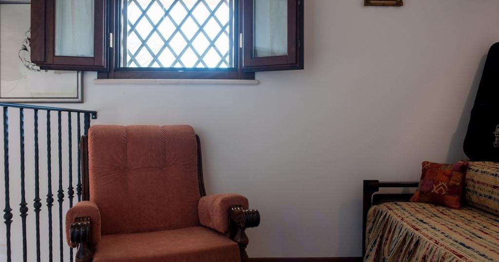 Villa Anna Savini Casa Vacanze أدري الغرفة الصورة