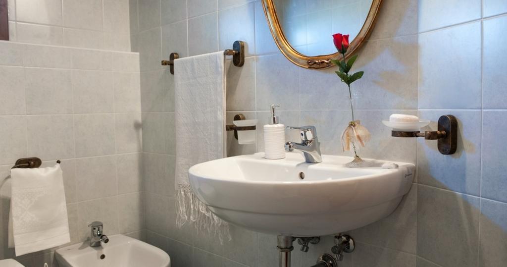 Villa Anna Savini Casa Vacanze أدري الغرفة الصورة