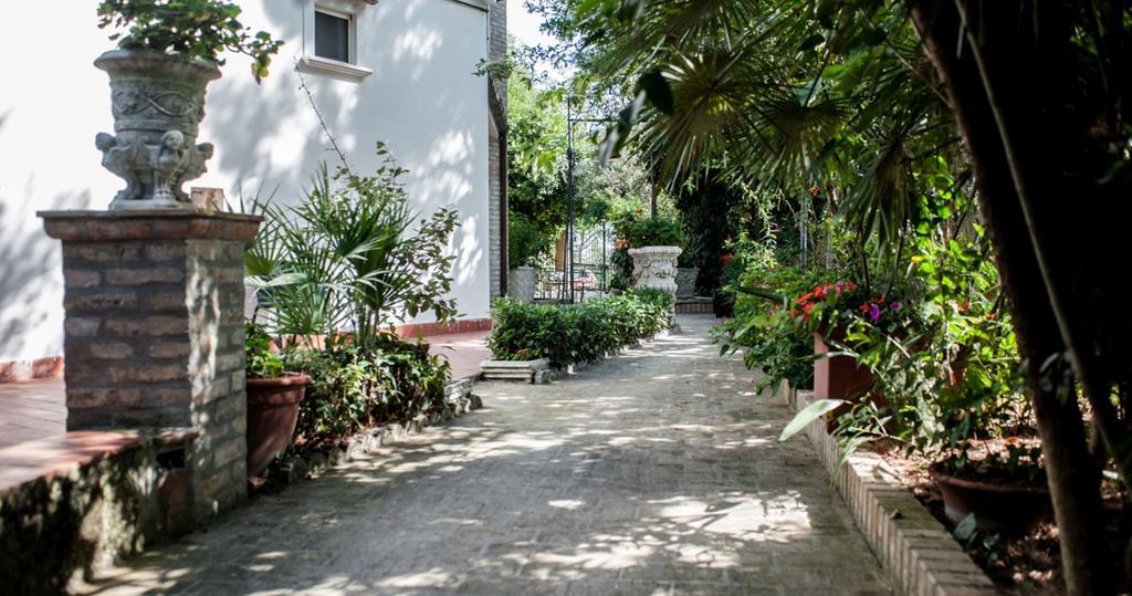 Villa Anna Savini Casa Vacanze أدري الغرفة الصورة